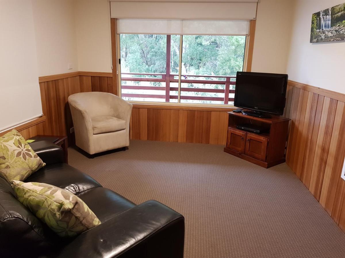 Driftwood Strahan Villas Extérieur photo