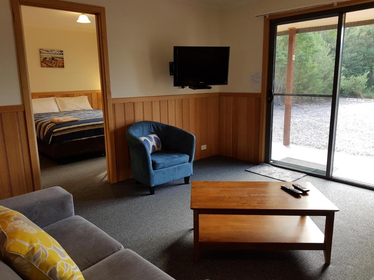 Driftwood Strahan Villas Extérieur photo